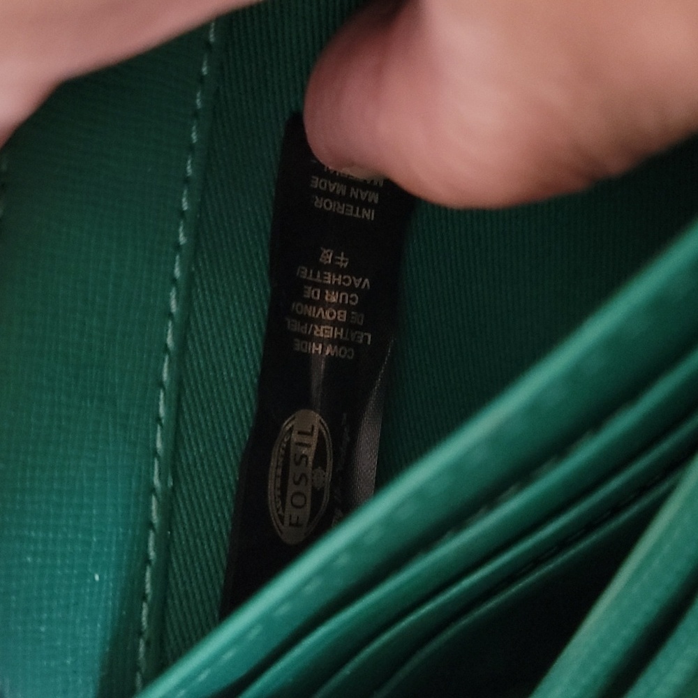 Fossil long black zip around wallet - Picture 14 of 15